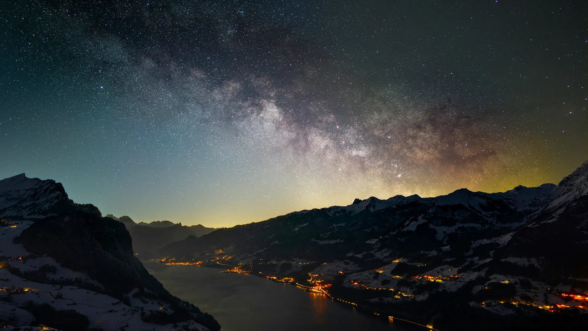 瑞士阿姆登 夜景摄影 银河星空 观星 雪山河流 树木 远景 长曝光 城市微光 暗光 超宽屏 4K壁纸